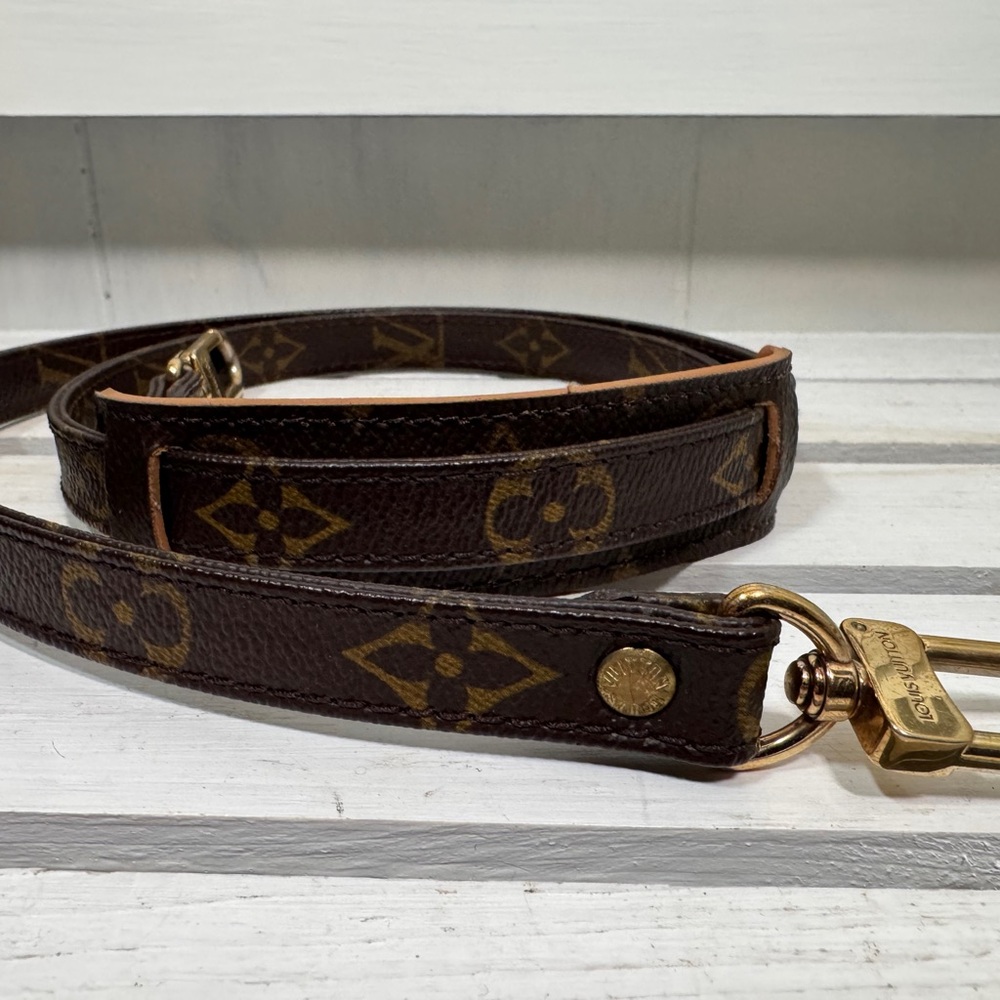 Louis Vuitton Monogram 16mm CROSSBODY Strap 46” Long Shoulder Pad 9/10 Mint